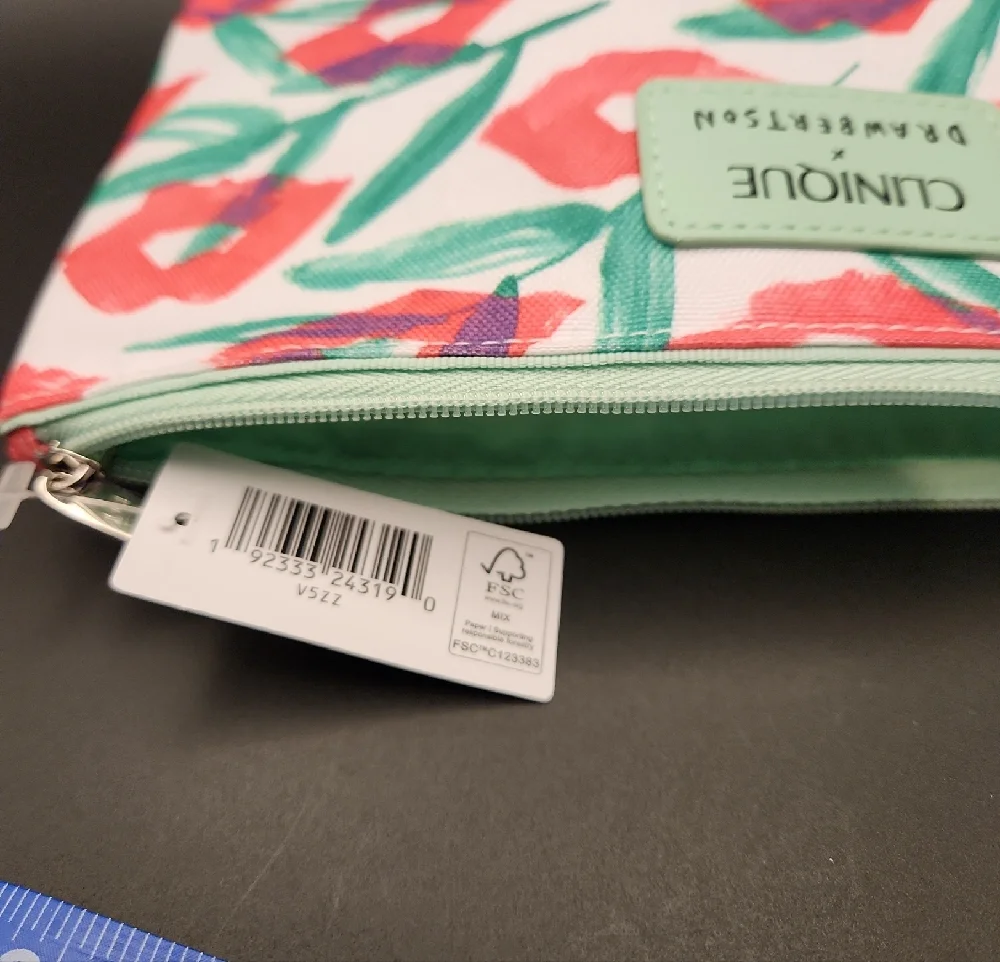 Clinique Drawbertson Coral Mint Lip Print Cosmetic Pouch NWT